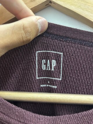 Camiseta GAP Manga Larga Marrón Talla L Hombre