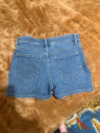 Pantalón corto