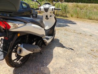 Moto SYM Symphony 125cc Blanca Dada de baja!