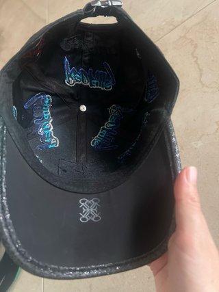 Gorra Redfills Negra con Detalles Azules