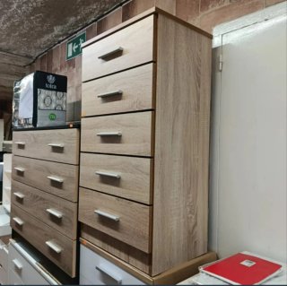 Cómoda 5 cajones madera y plástico