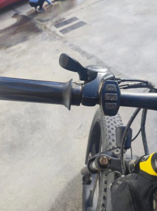 Bicicleta eléctrica plegable fat bike