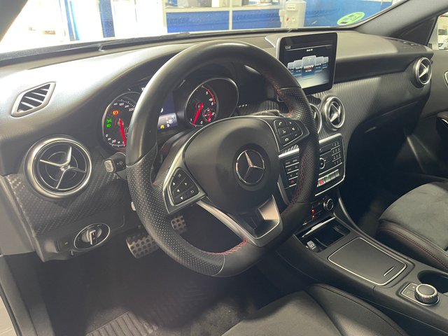 Mercedes-Benz A200 AMG SPORT 135CV