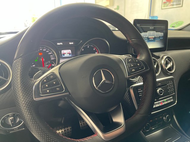 Mercedes-Benz A200 AMG SPORT 135CV