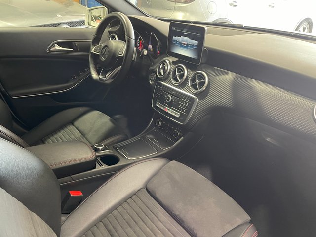 Mercedes-Benz A200 AMG SPORT 135CV