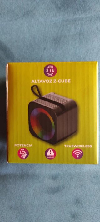 Altavoz Cube Portátil LED RGB