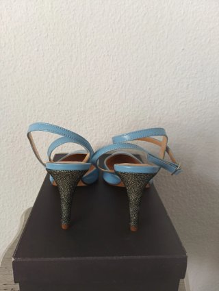 Zapatos de Piel Azul Mod. Pulsera