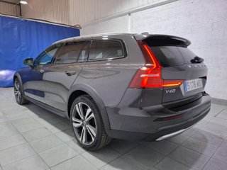 Volvo V60 Cross Country 2.0 B4 (D) AWD Cross Country Core Auto