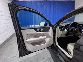 Volvo V60 Cross Country 2.0 B4 (D) AWD Cross Country Core Auto