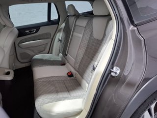 Volvo V60 Cross Country 2.0 B4 (D) AWD Cross Country Core Auto