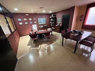 Local comercial en venta en Montesa en Esplugues de Llobregat