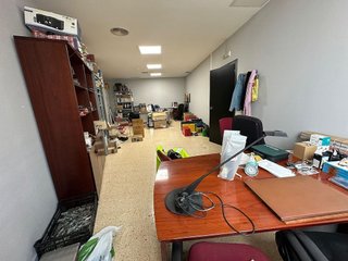 Local comercial en venta en Montesa en Esplugues de Llobregat