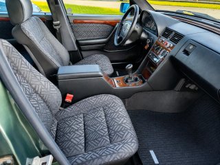 MERCEDES-BENZ C220 150 CV HISTÓRICO – 120.000 KM –
