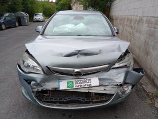 DESPIECE COMPLETO Opel Astra J Berlina 5p 1.6 Enjo