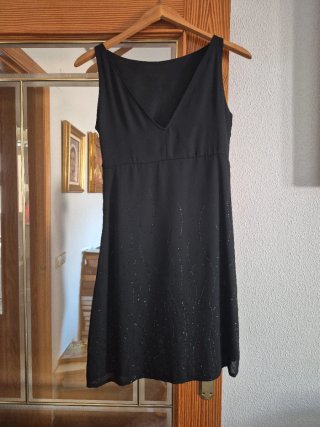 Vestido negro con brillos