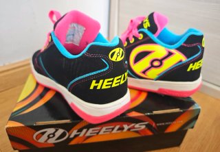 Zapatillas Heelys con Ruedas Negras y Rosas