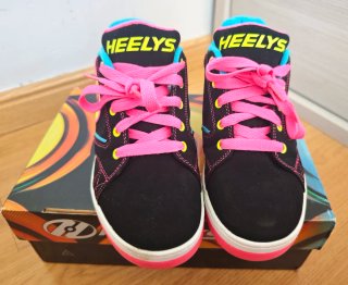 Zapatillas Heelys con Ruedas Negras y Rosas