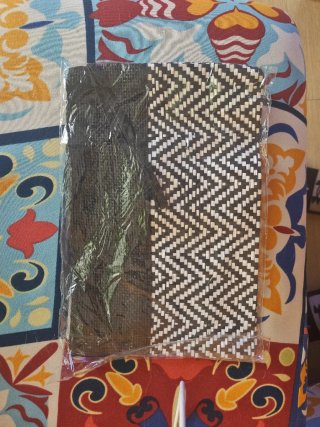 Bolso rafia zigzag blanco y negro