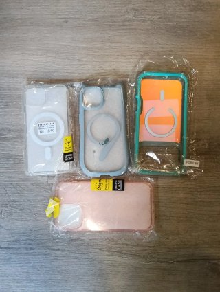 OPORTUNIDAD Lote 25  fundas tablet/móvil