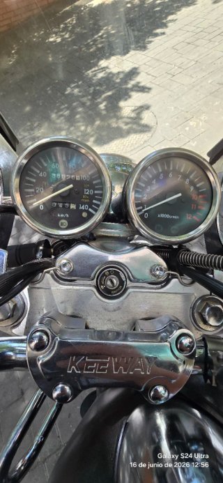 Keeway Superlight 125cc Custom Negra