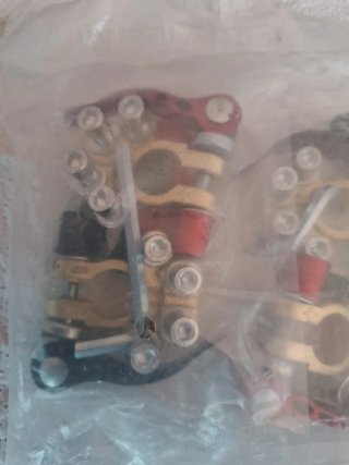 4 Bornes Batería Multiconexión
