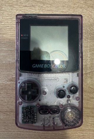Nintendo Game Boy Color + Pokémon Amarillo