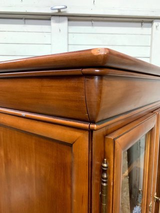 Mueble Vitrina Madera y Cristal Vintage