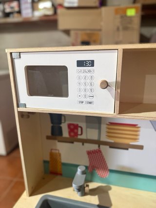 Cocina de juguete de madera