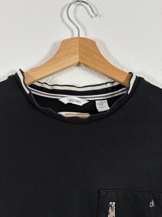 Camiseta Calvin Klein Negra con Cremallera