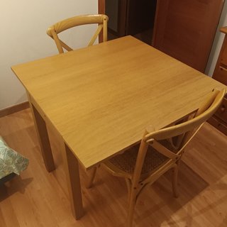 Mesa extensible IKEA madera