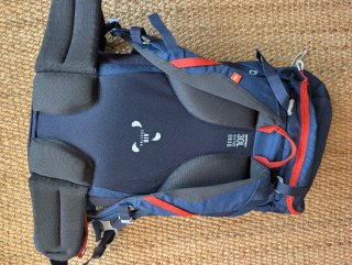 Mochila Quechua Forclaz 30L Air Cooling