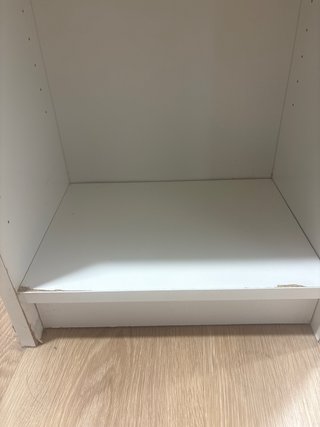 Estantería blanca de madera
