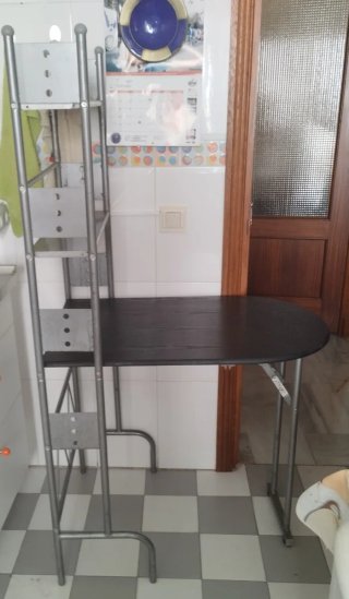 Mesa plegable con 2 banquetas