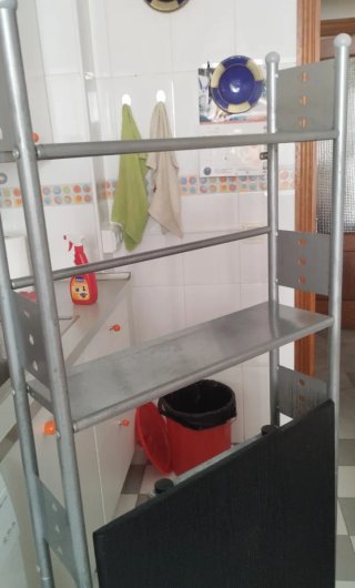Mesa plegable con 2 banquetas