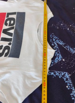 Camiseta Levi's Blanca Logo Rojo Negro
