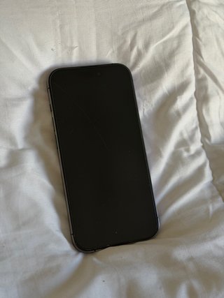 iPhone 14 Pro Morado