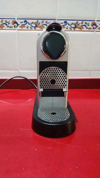 Cafetera Krups Nespresso CitiZ Plata