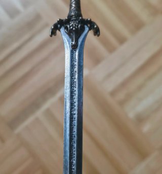 Mini Espada Conan Abrecartas