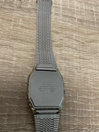 Reloj Casio Analógico y Digital AQ-300