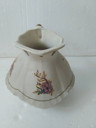Jarra y plato vintage floral