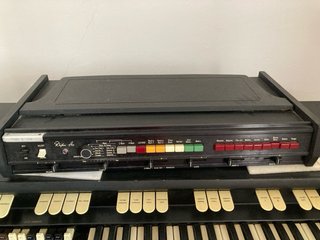 Órgano Hammond T-222S Caja Ritmos Ace Tone RA F8 L