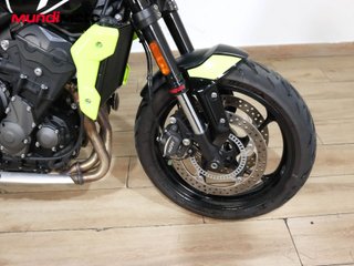 TRIUMPH TRIDENT 660