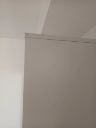 Armario blanco Ikea puertas correderas y espejo