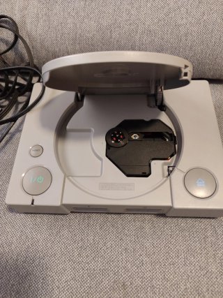 PlayStation 1 SCPH-7002 PAL Dual Shock