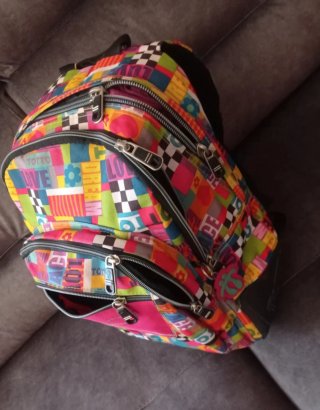 Mochila Escolar Totto+Regalo estuche Gabol