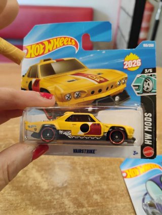 8 Auto Hot Wheels