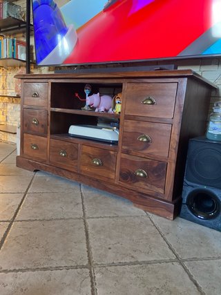 Mobile TV in legno di sheesham