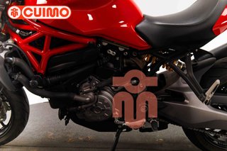 DUCATI MONSTER 821