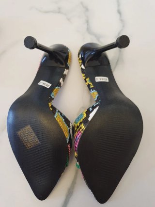 Sandalias tacón estampado serpiente