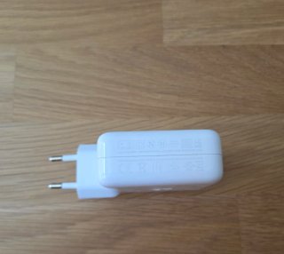 Cargador Apple USB-C 70W con Cable